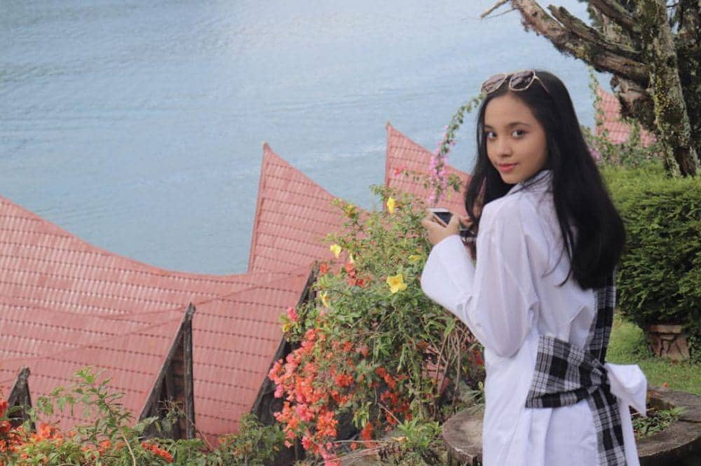 instagram.com/lyodra_ginting/