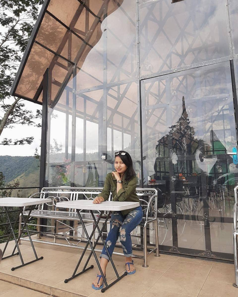 instagram.com/melani25marbun