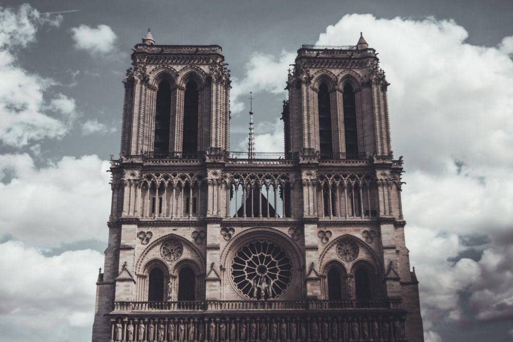 Katedral Notre-Dame. unsplash.com/Priscilla Praire