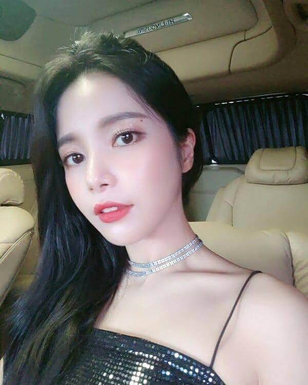 instagram.com/solar.mamamoo