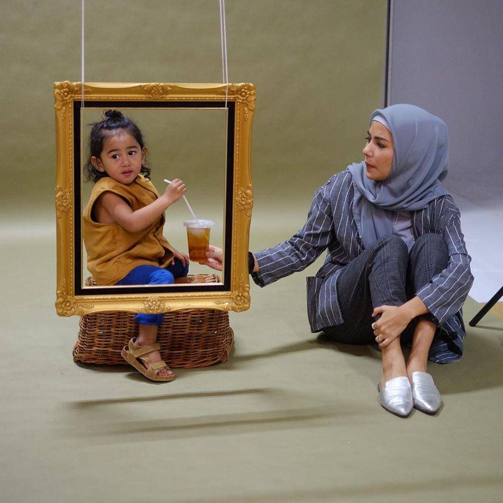 Instagram.com/meisya__siregar