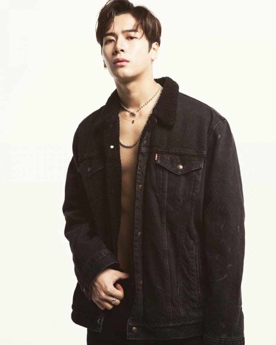 Instagram.com/jacksonwang852g7