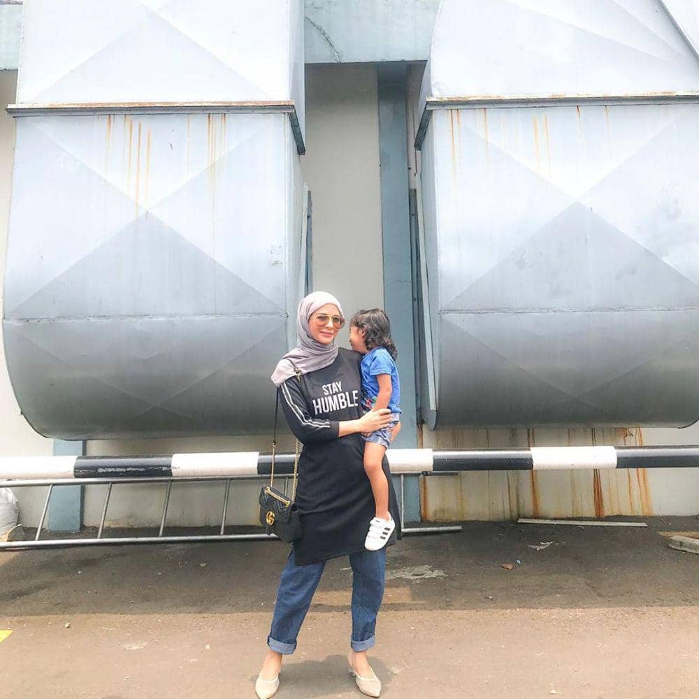 Instagram.com/meisya__siregar