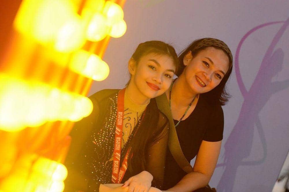 instagram.com/bu_deedee