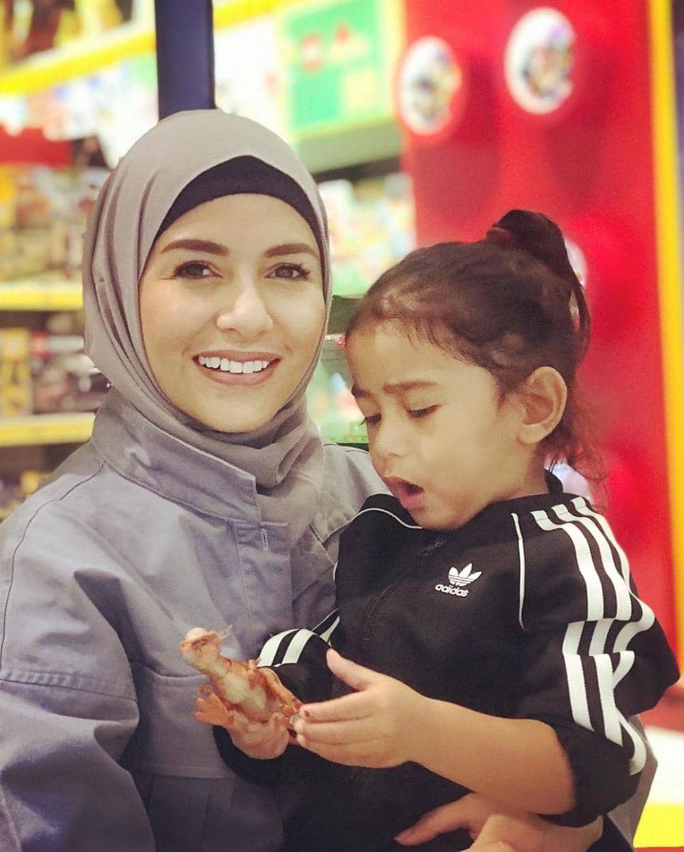 Instagram.com/meisya__siregar