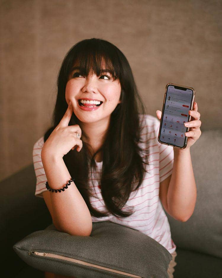 instagram.com/tiarapangestika