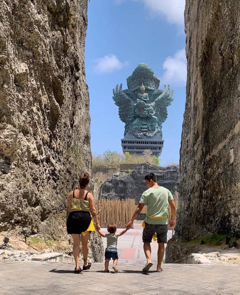 instagram.com/yasmine_nala