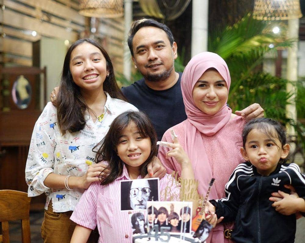 Instagram.com/meisya__siregar