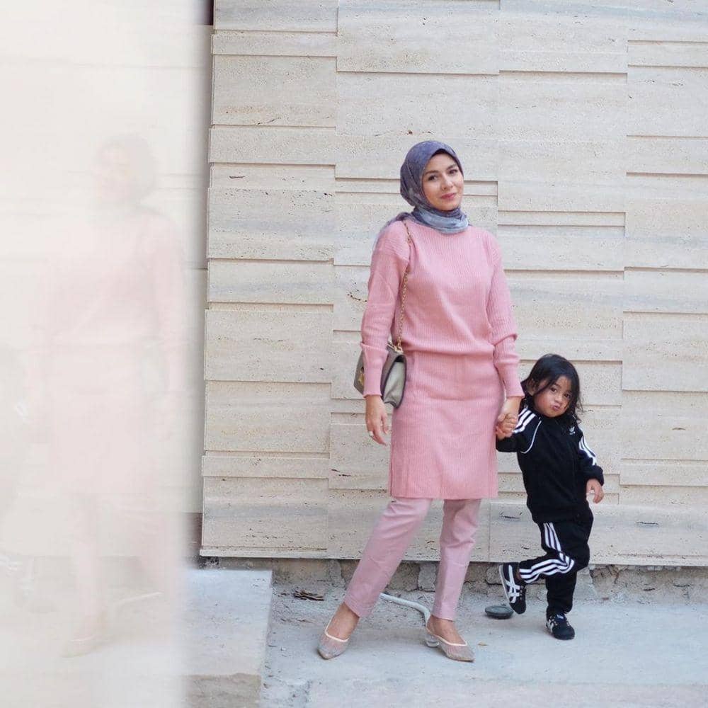 Instagram.com/meisya__siregar