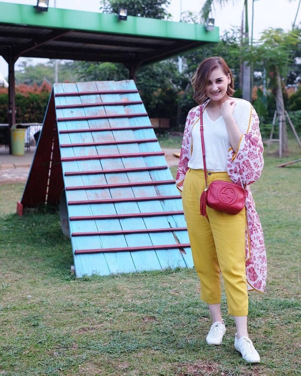 Instagram.com/monaratuliu