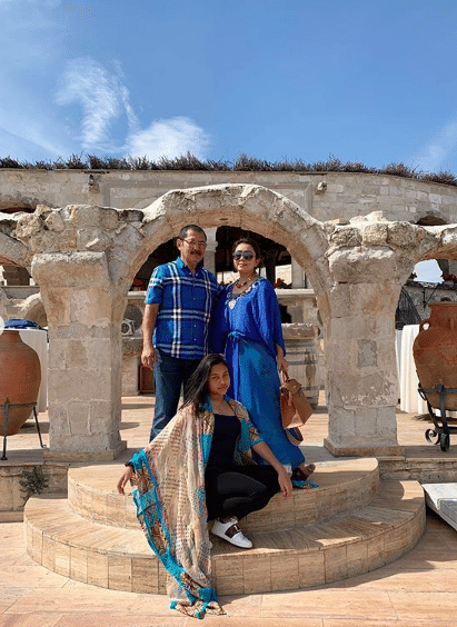 instagram.com/mayangsaritrihatmodjoreal