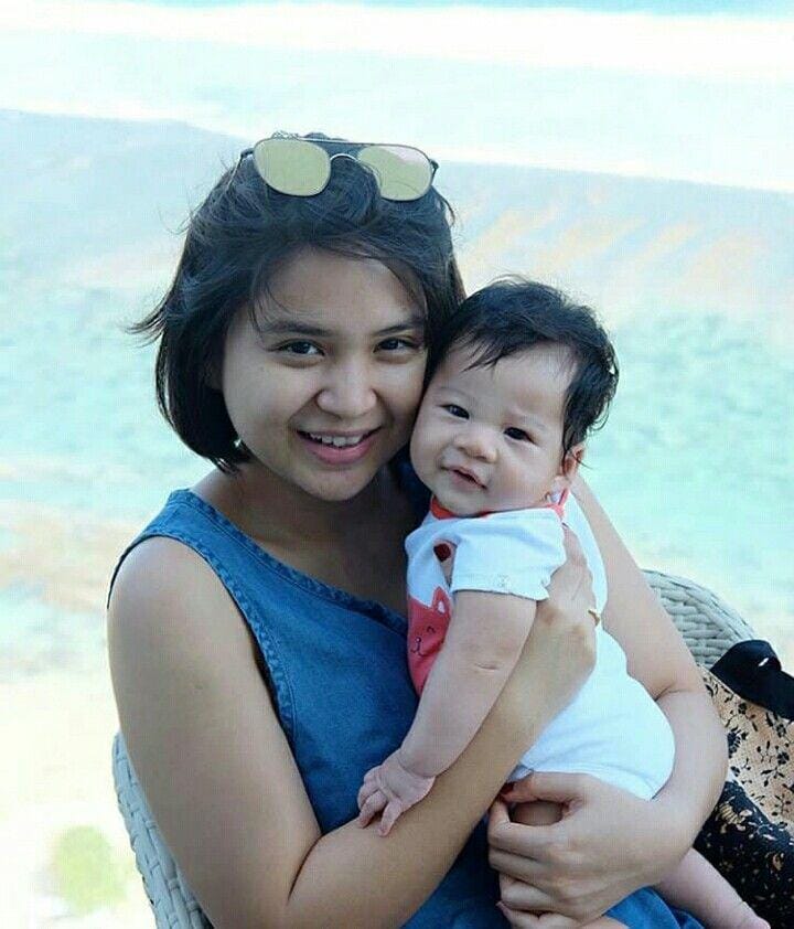 instagram.com/ putri titian