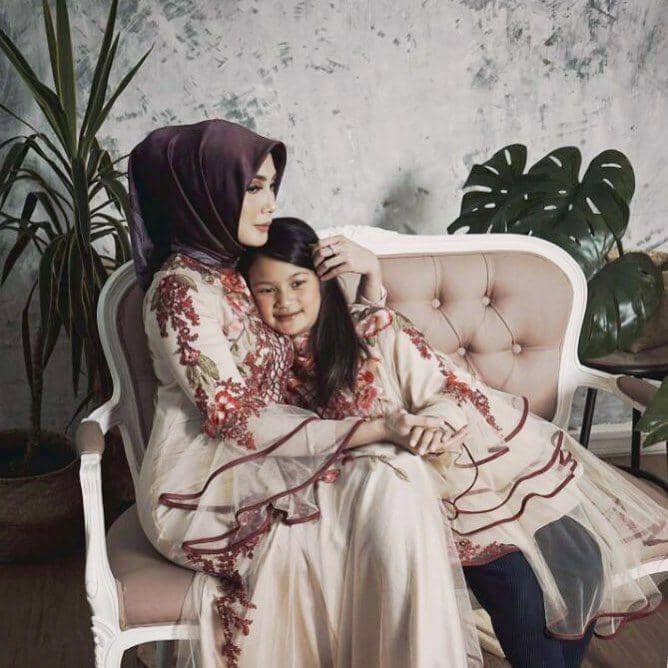 instagram.com/fenitarie