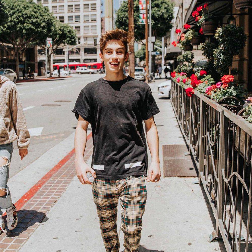 instagram.com/johnnyorlando