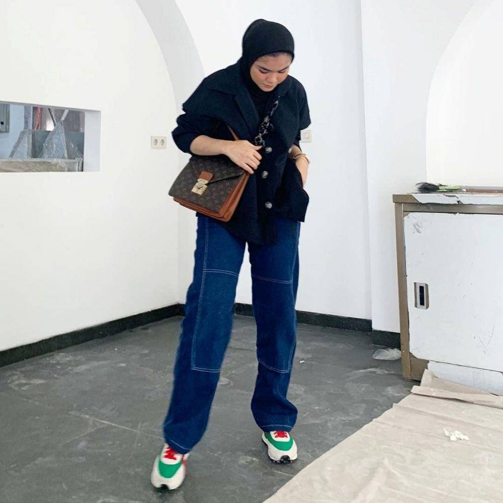 instagram.com/siviazizah
