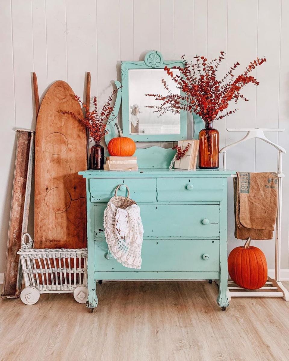 instagram.com/thriftyvintagemomma