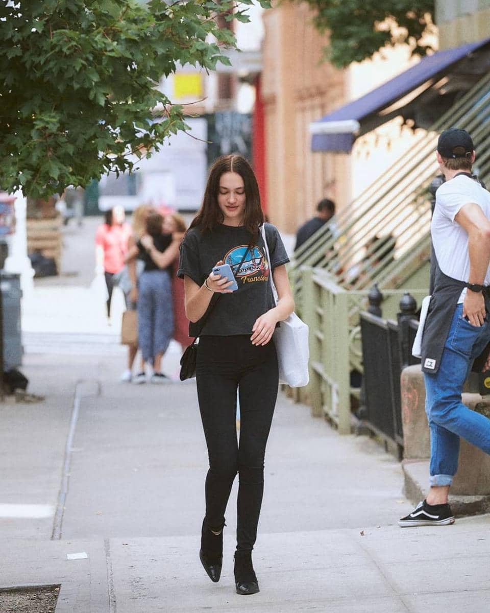 instagram.com/twelverolls