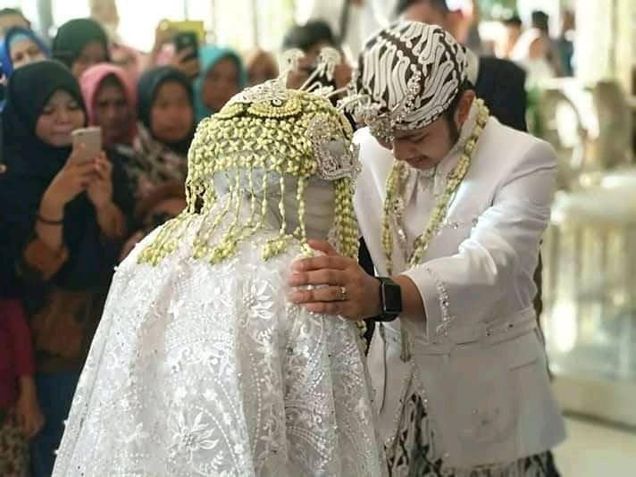 instagram.com/egarafly98