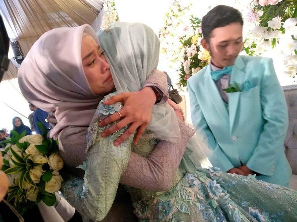 instagram.com/ellizhsa_4161real