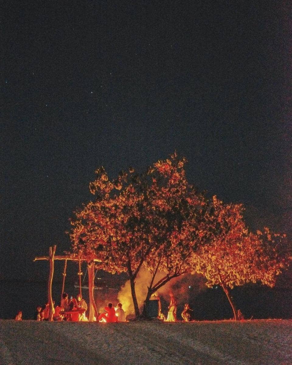 instagram.com/awkarin