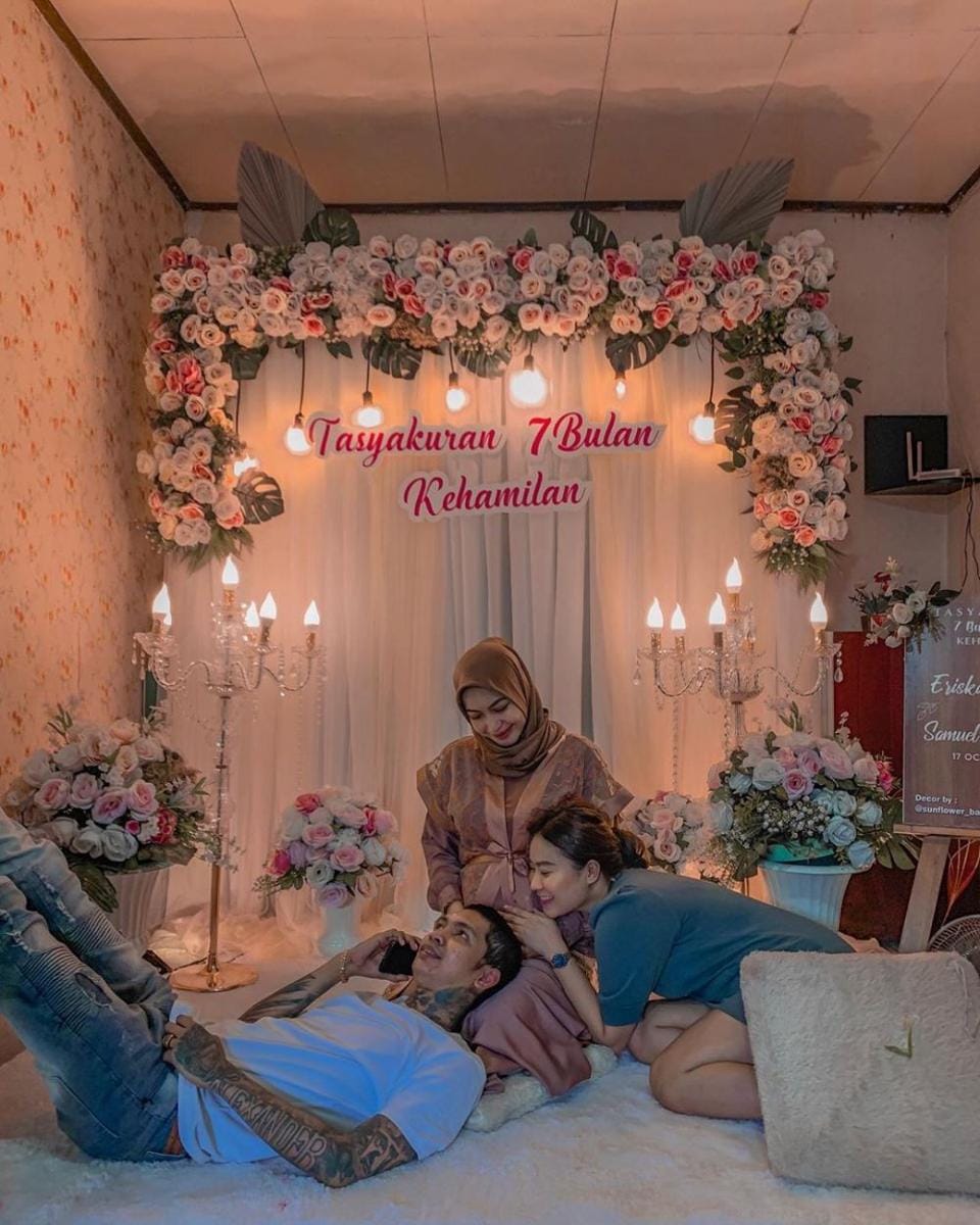 instagram.com/young_lex18