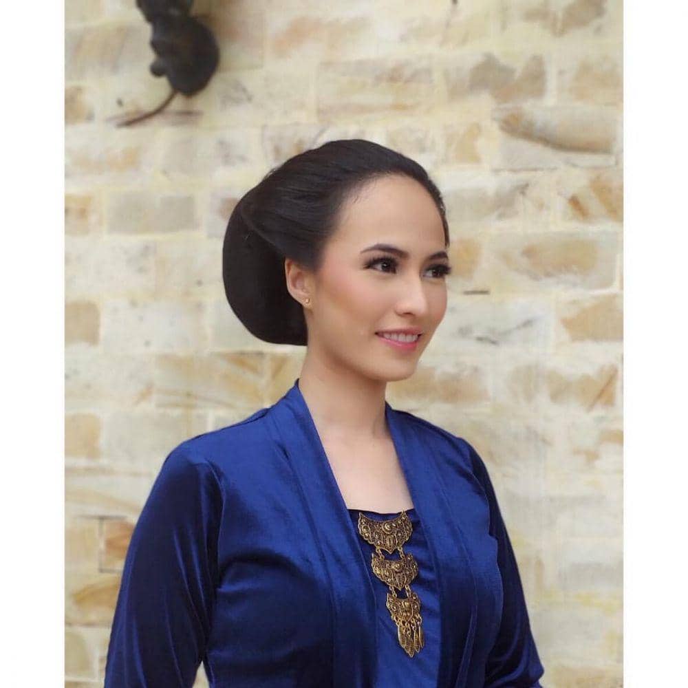 instagram.com/Eva Wondo