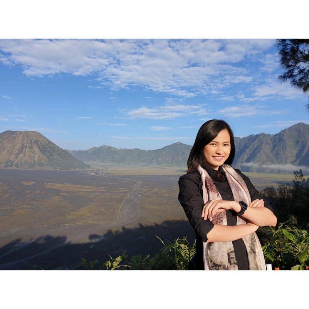 instagram.com/Eva Wondo