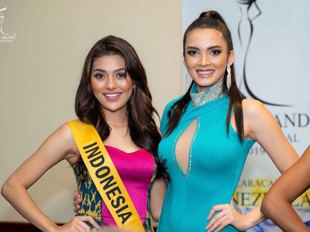 instagram.com/sarlinjones