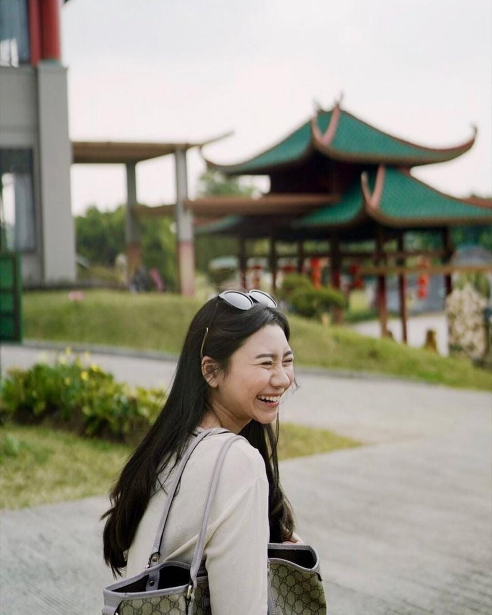 instagram.com/prawitasari_