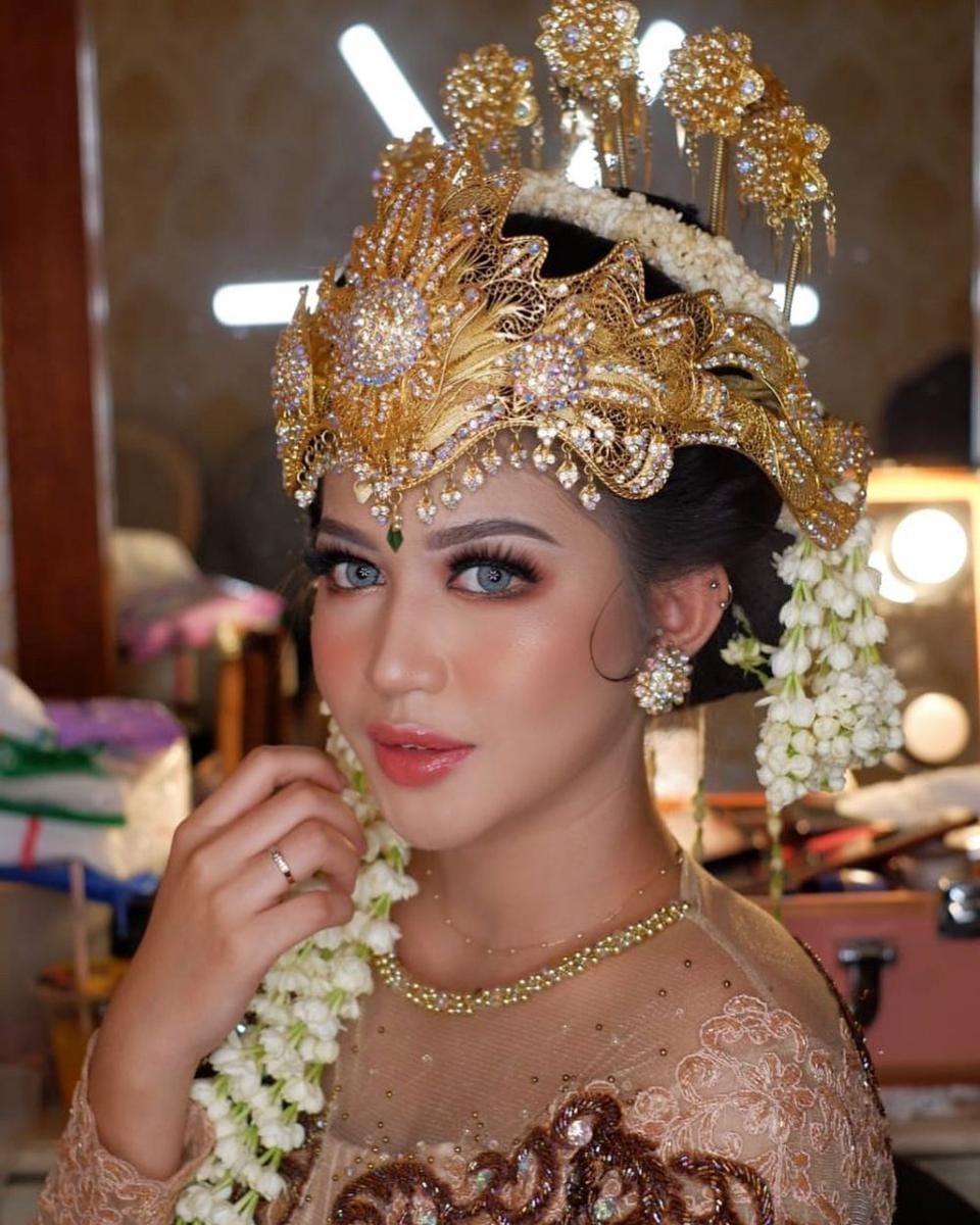 instagram.com/eriskanakesya