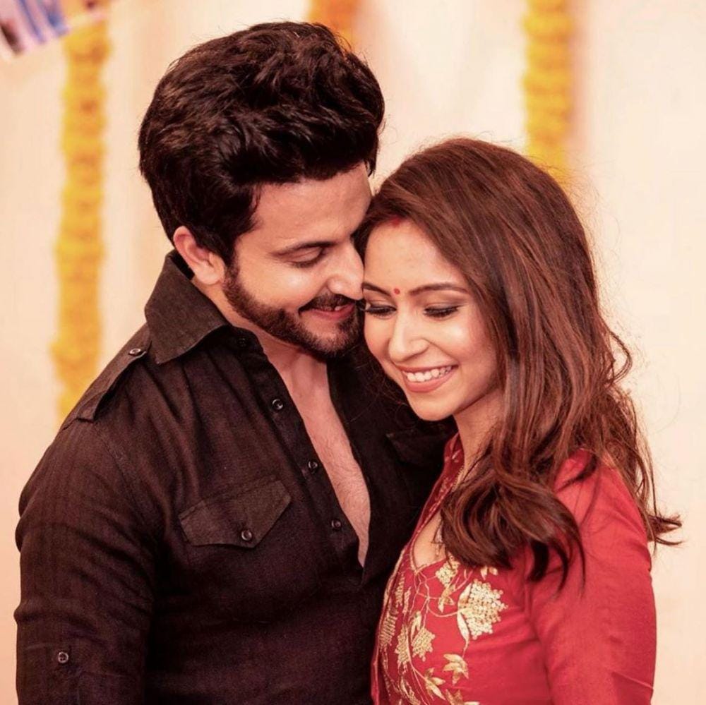 instagram.com/pinkvillatelly