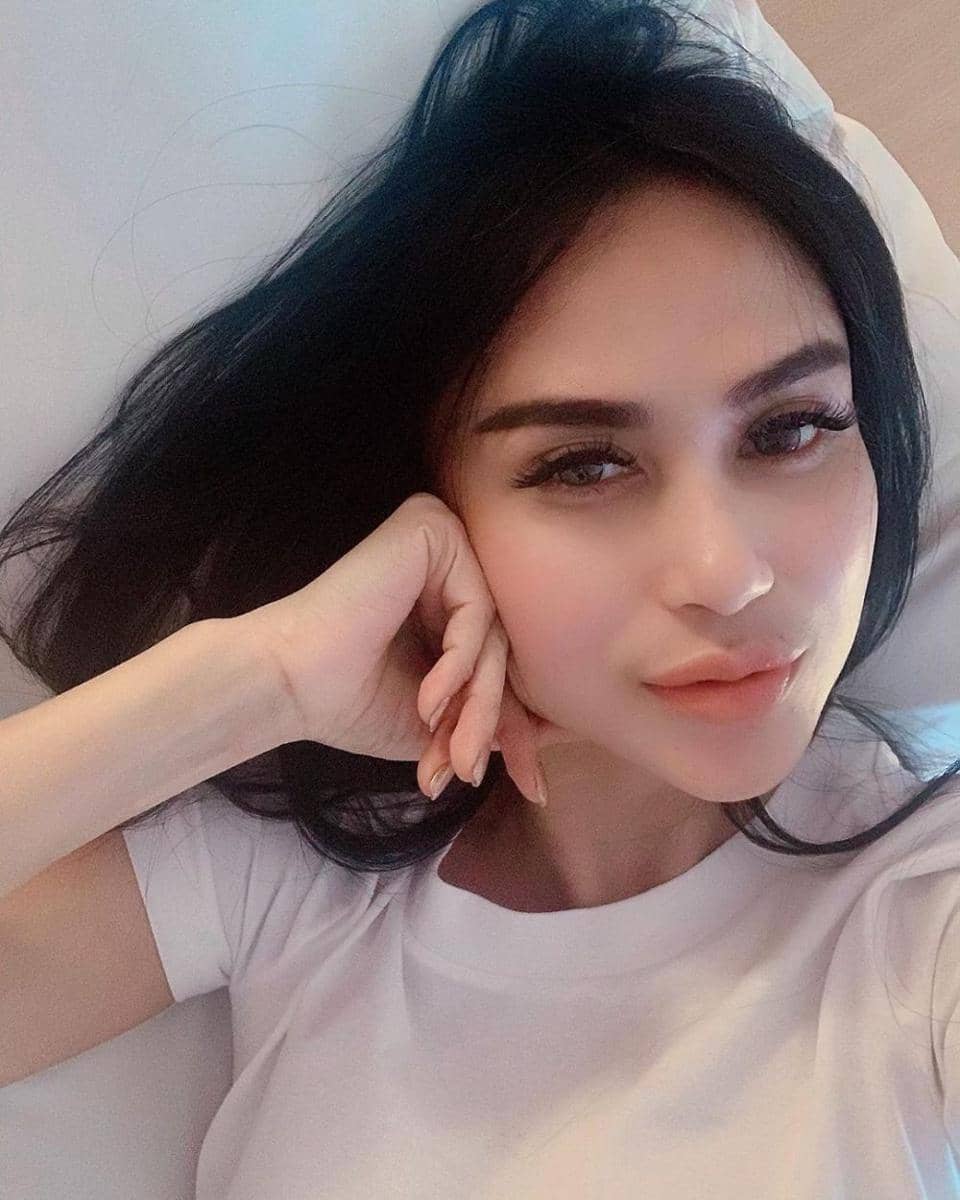 instagram.com/bebizie