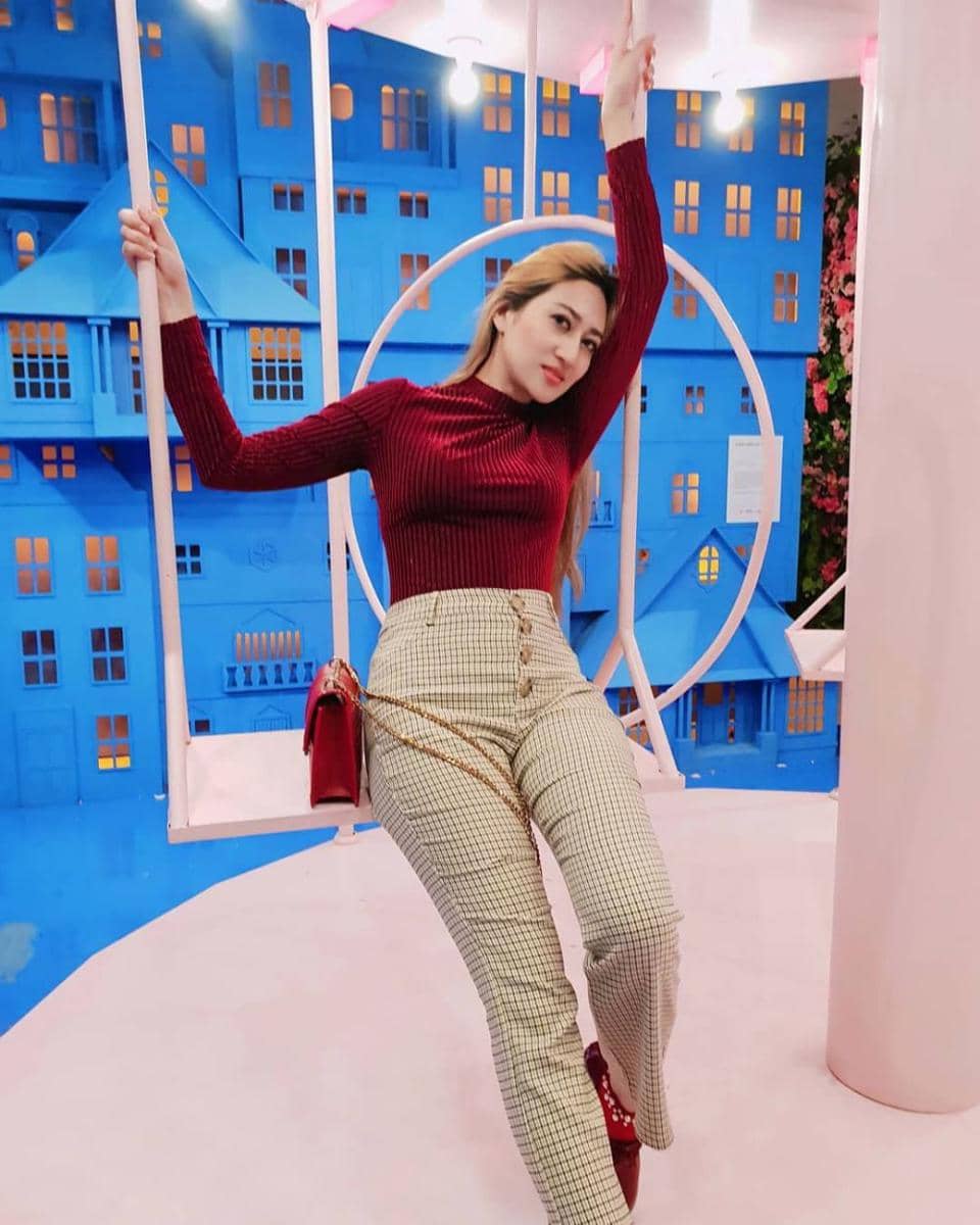 Instagram.com/akuhelmalia