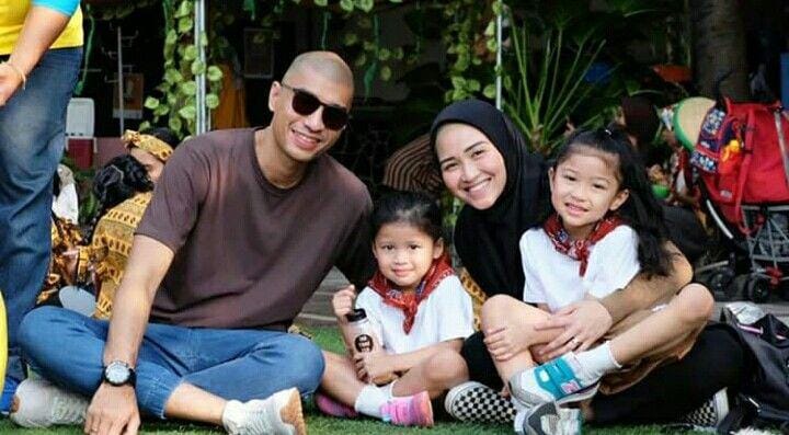 instagram.com/ hada kusumonegoro