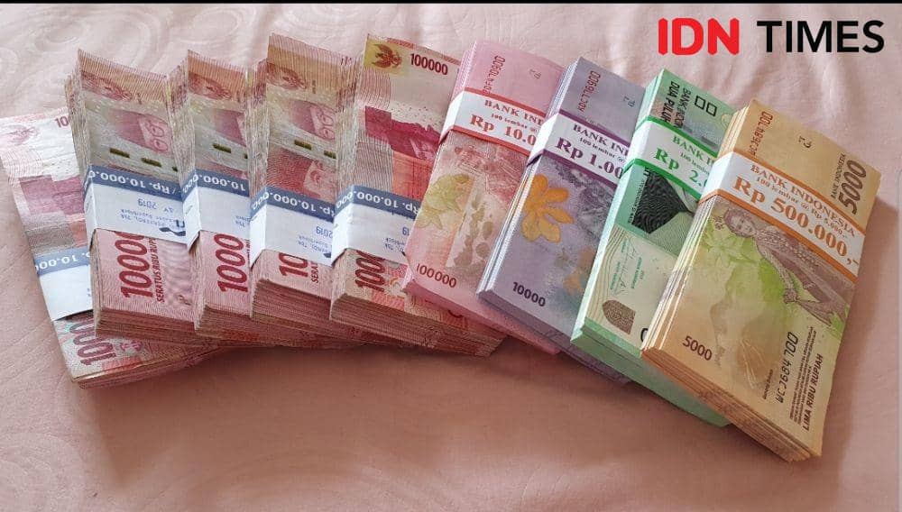 Ilustrasi Uang (IDN Times/Mela Hapsari)