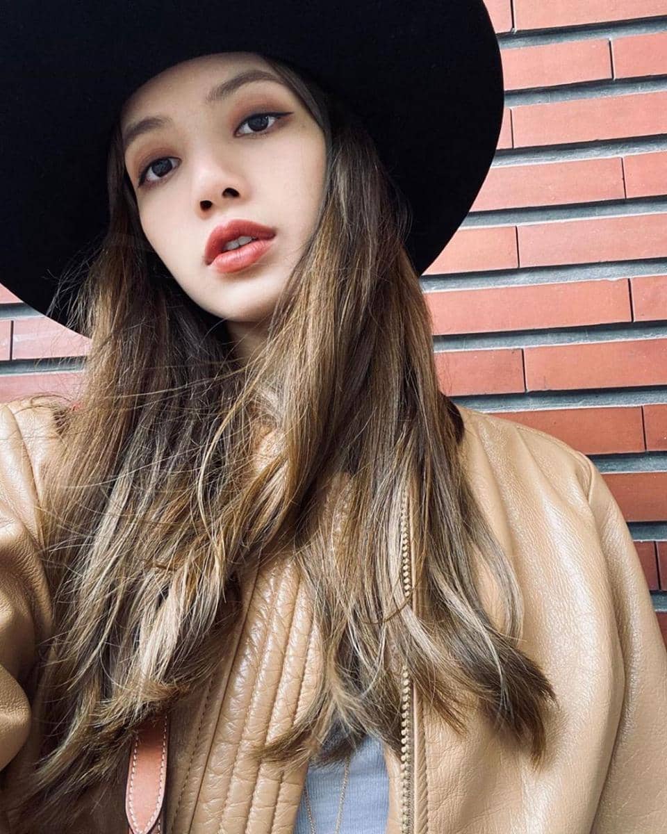 instagram.com/lalalalisa_m