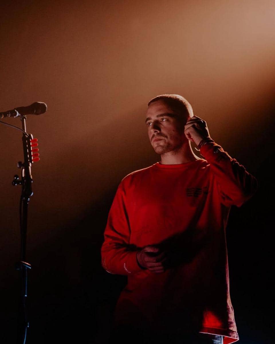 instagram.com/dermotkennedy
