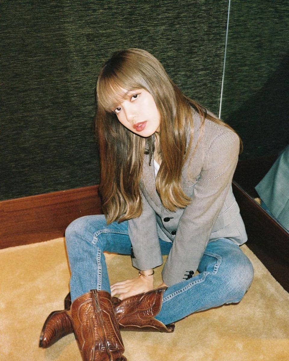 instagram.com/lalalalisa_m