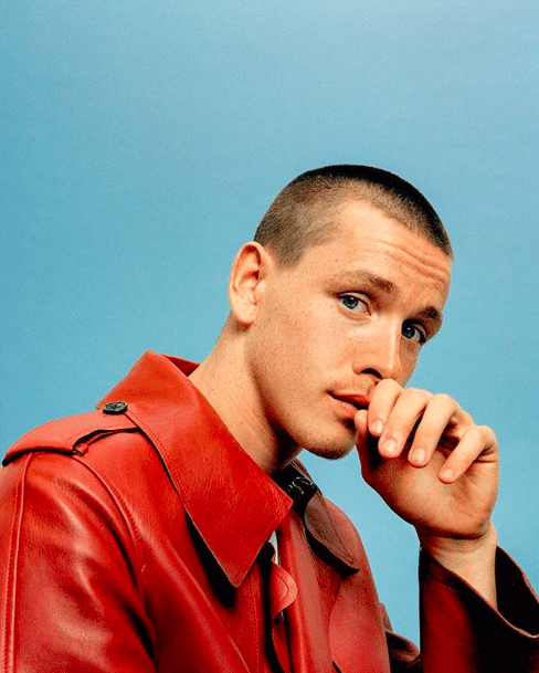 instagram.com/harrisdickinson