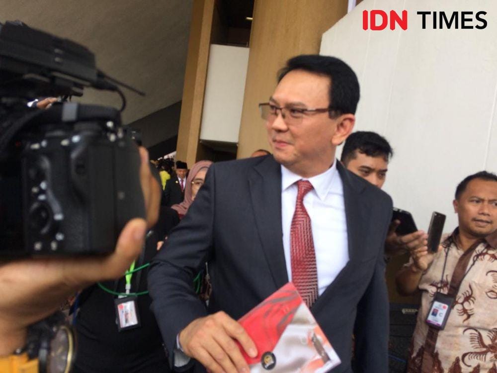 (Basuki Tjahaja Purnama saat pelantikan Presiden Joko Widodo di gedung DPR, Minggu 20 Oktober 2019) IDN Times/Irfan Fathurohman