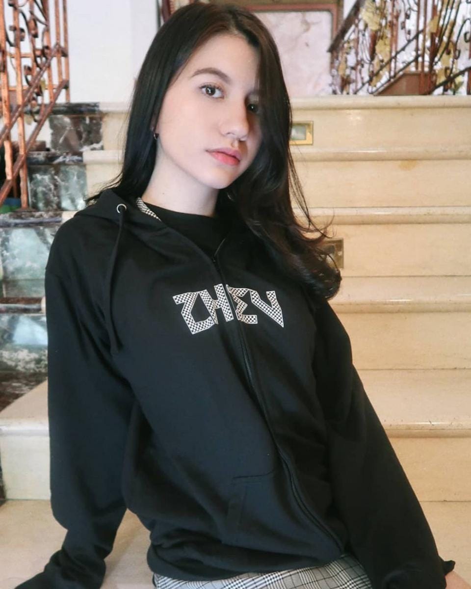 Instagram.com/cassandraslee