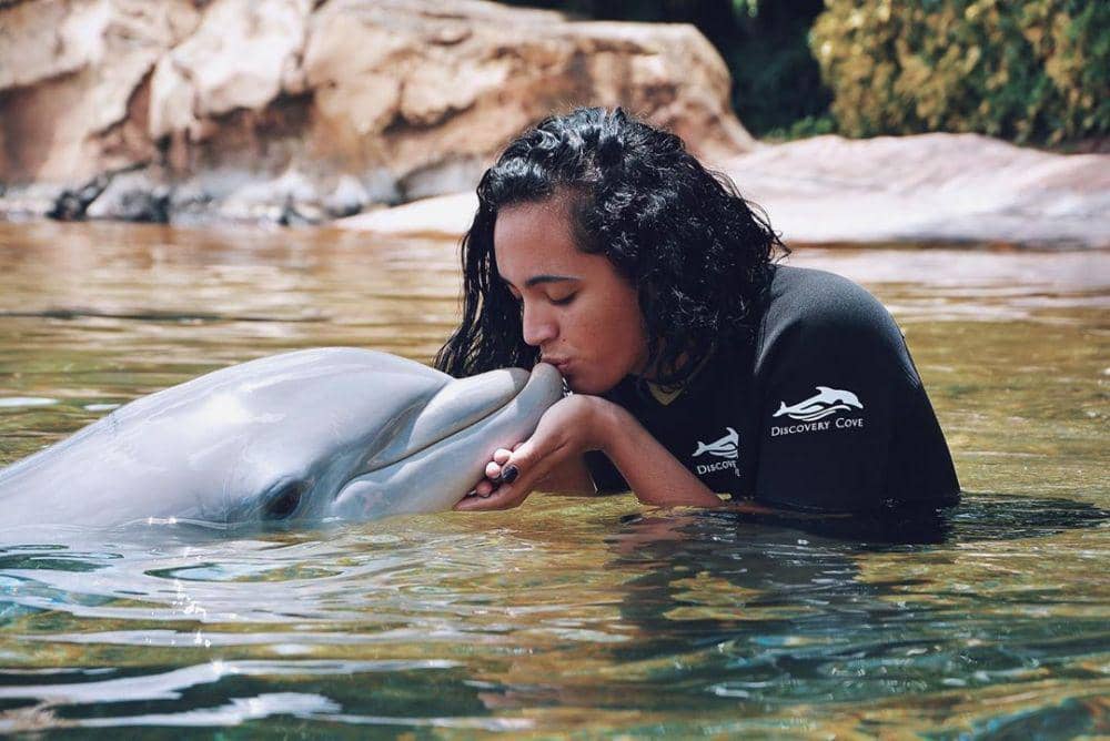 instagram.com/simonegjohnson