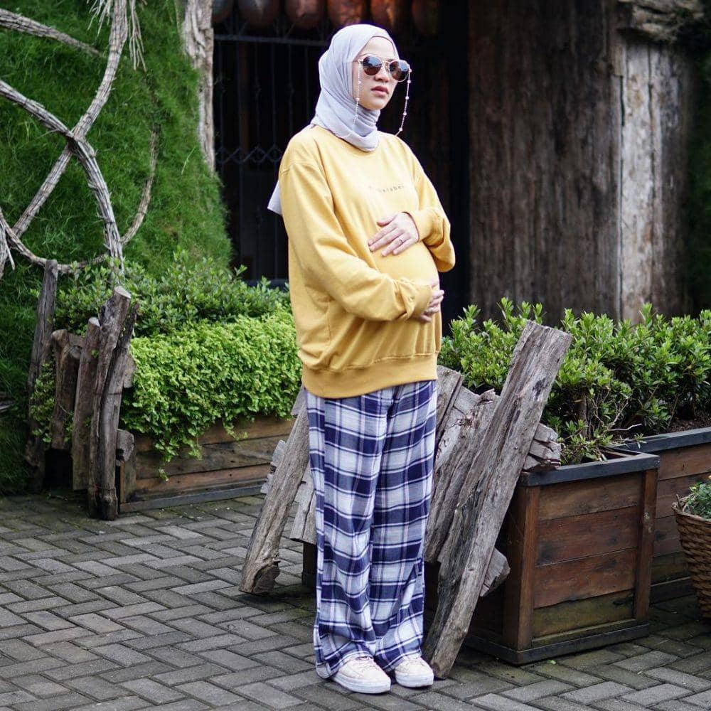 instagram.com/marshanatika