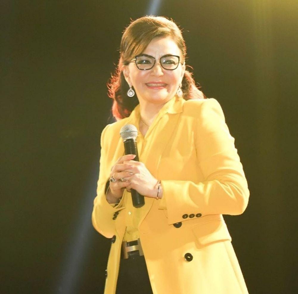 (Bupati Minahasa Selatan Christiany Eugenia Tetty Paruntu) www.instagram.com/@christiany_eugenia_paruntu