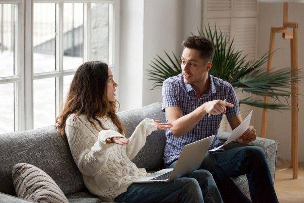 couple talk talking pasangan pacar suami istri