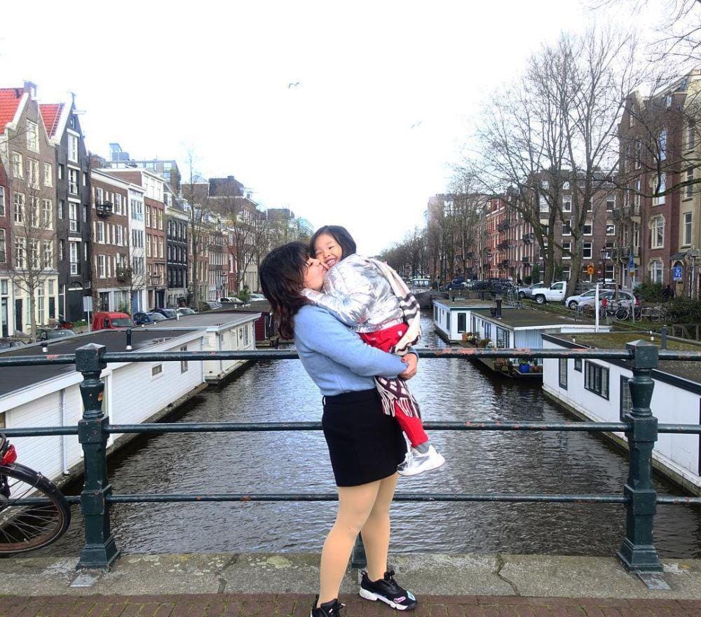 instagram.com/thaliaputrionsu