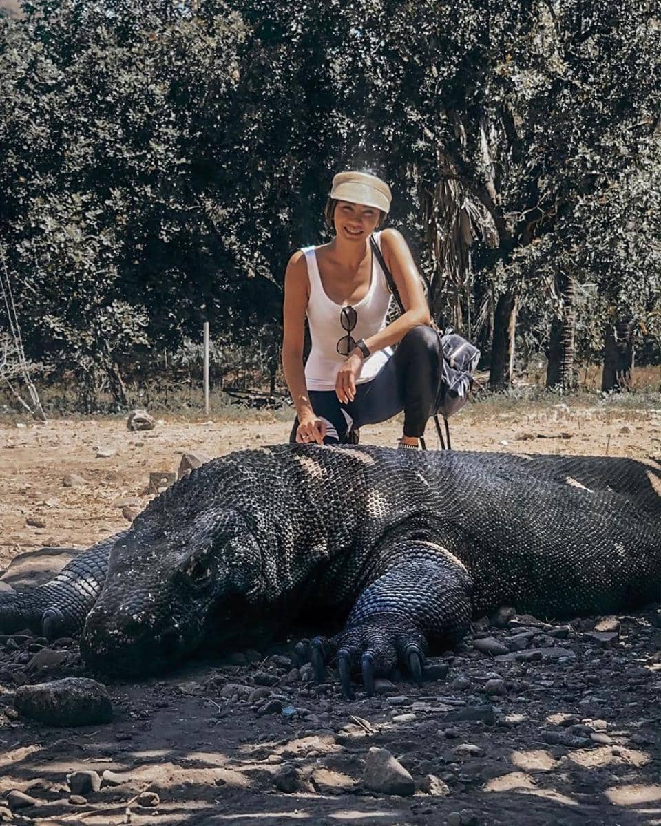 instagram.com/karlajasmina