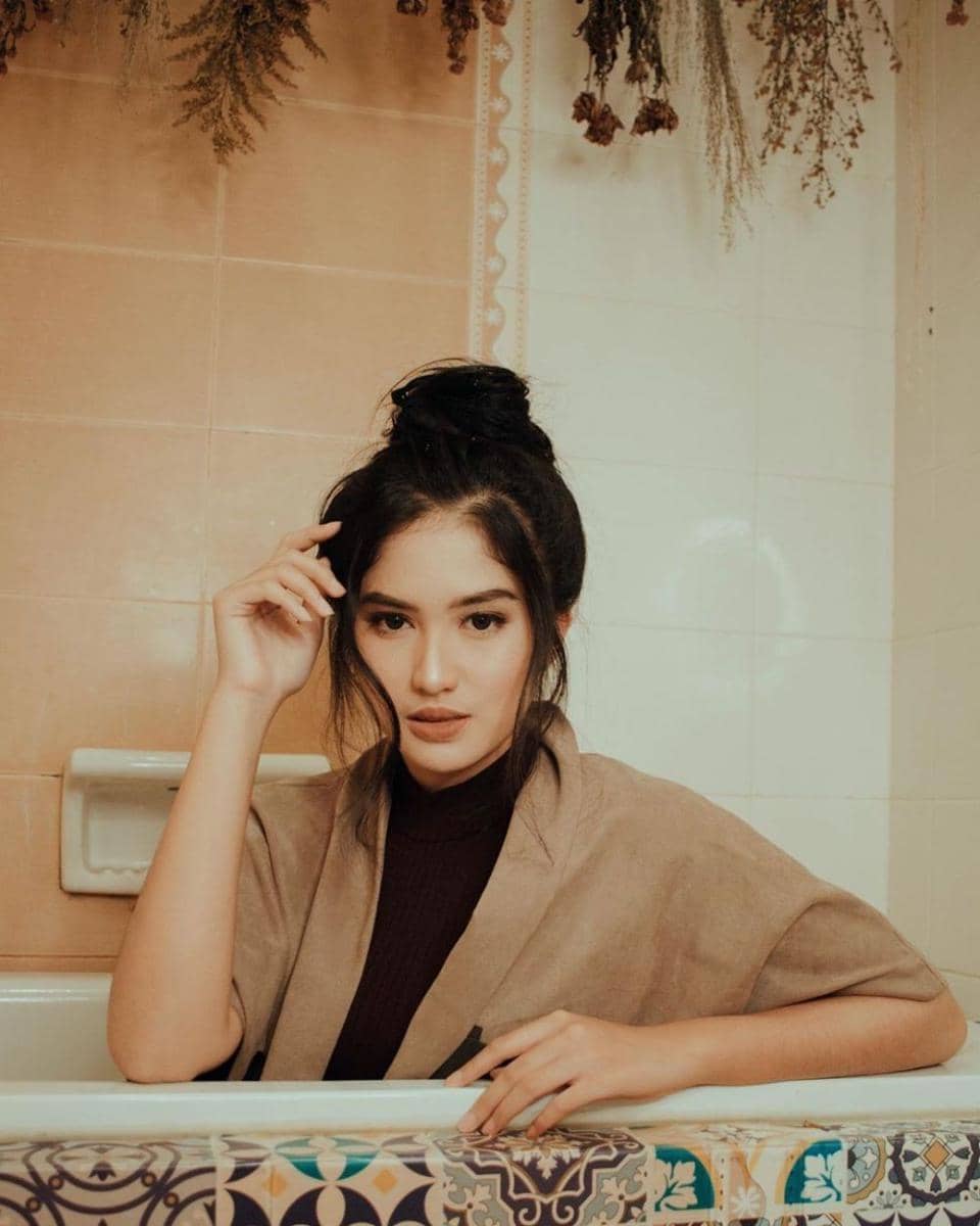 instagram.com/ochi24