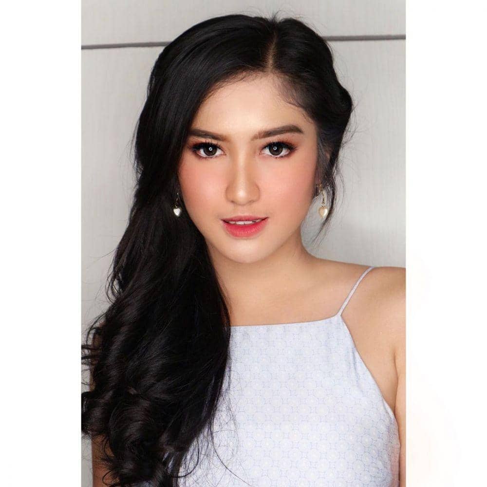 instagram.com/ochi24