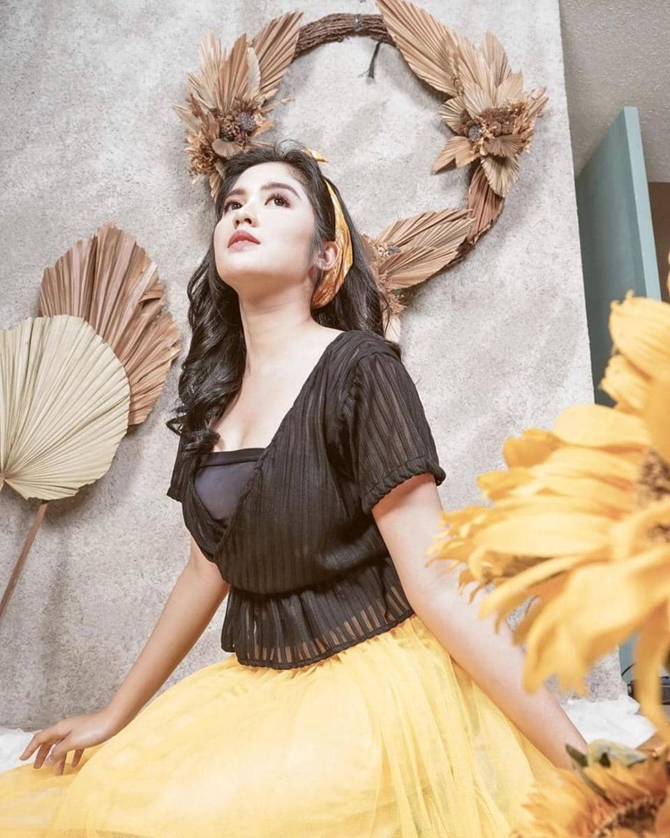 instagram.com/ochi24